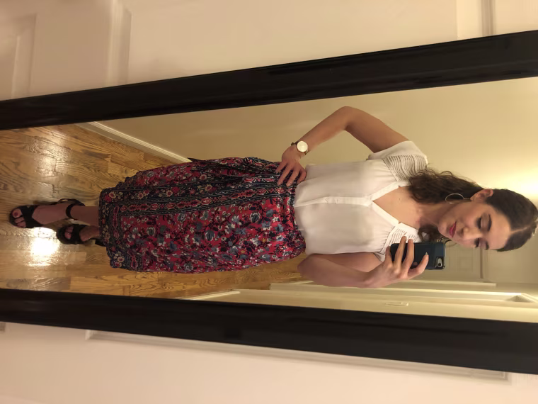 Look #3: My white blouse, a skirt from Julie and my sandals and earrings