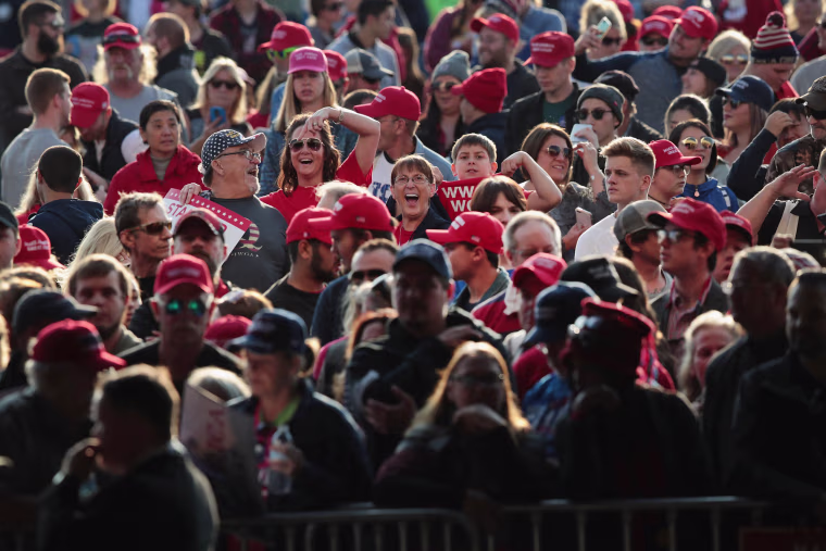 Image: Donald Trump Holds MAGA Campaign Rally In Southern Illinois Ahead Of Midterm Elections