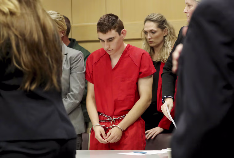 Image: Nikolas Cruz appears in court