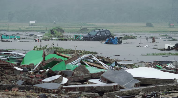 Image: Indonesia tsunami