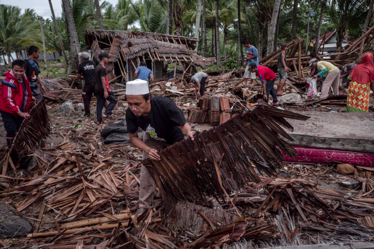 Image: Indonesia tsunami