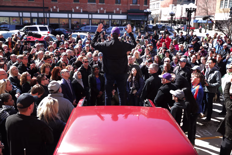 Image: Beto O'Rourke addresses the crowd at a canvassing kickoff event for Iowa state senate candidate Eric Giddens in Waterloo on March 16, 2019.
