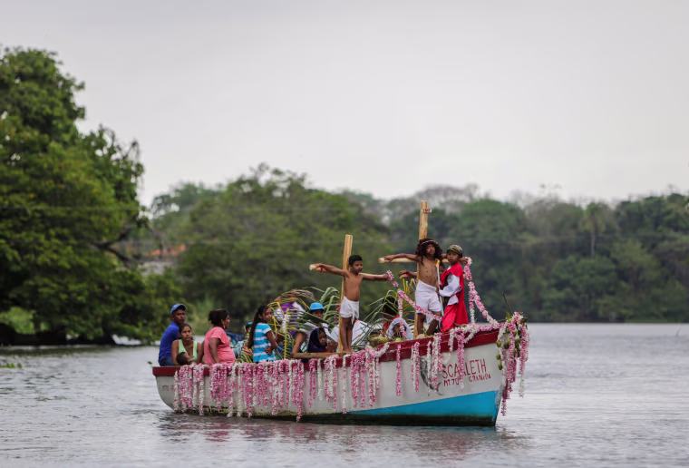 Image: NICARAGUA-RELIGION-HOLY WEEK-WAY OF THE CROSS-AQUATIC