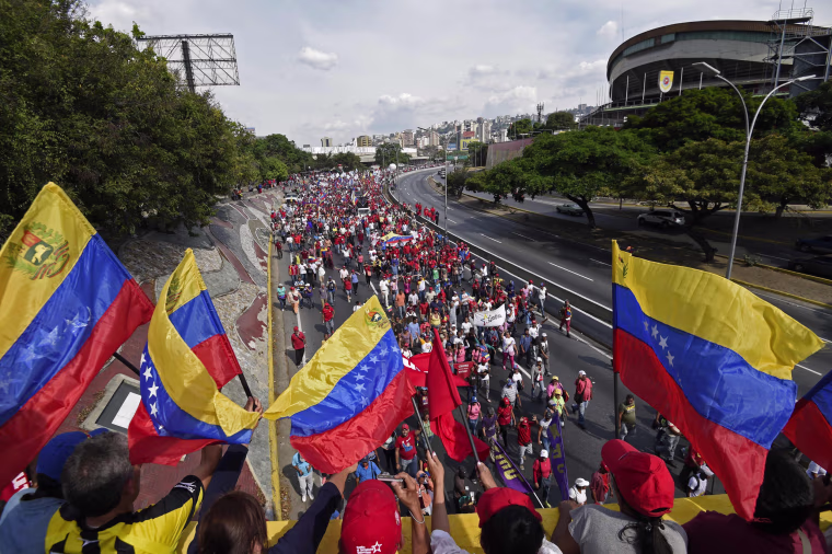 Image: VENEZUELA-CRISIS-MADURO-SUPPORTERS-MAY DAY