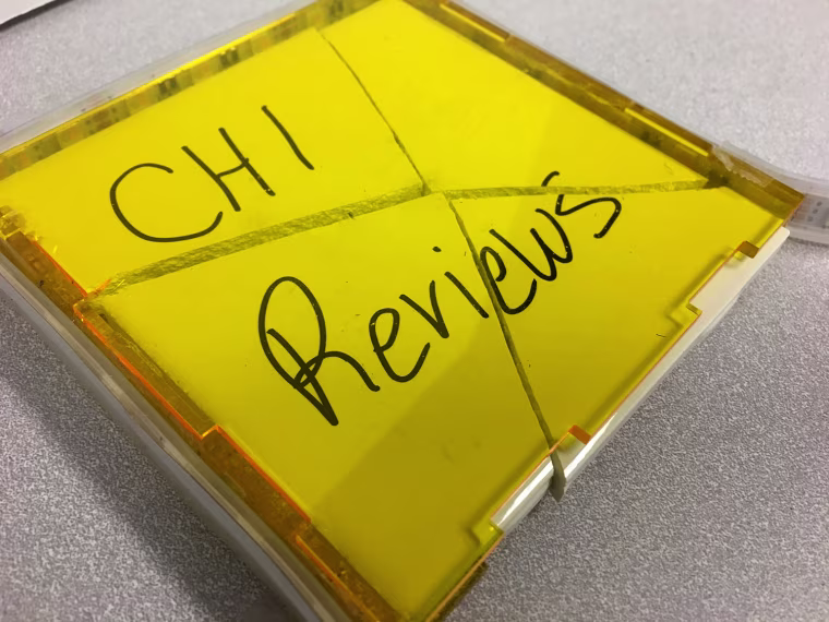Image: Users can write something that irritates them on a ceramic tile and then safely smash it with a hammer.