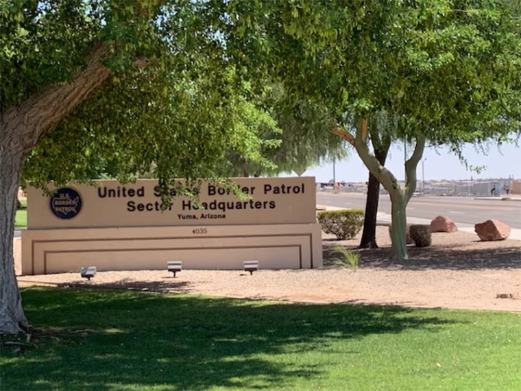 Image; The U.S. border station in Yuma, Arizona