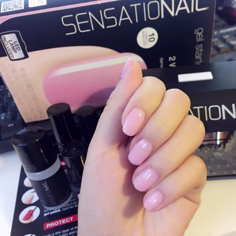 "Great starter kit! You can learn to do gel nails easily with this." said one buyer.