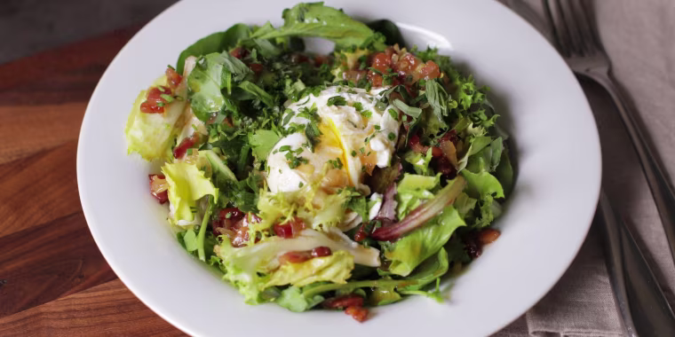 Salad with Poached Eggs and Bacon Vinaigrette
