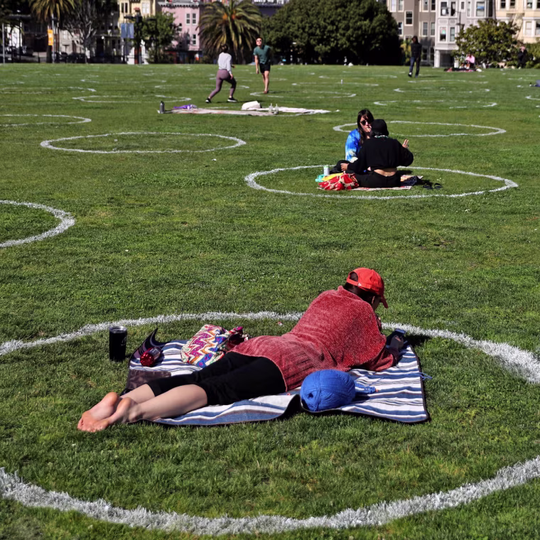 Image: Mission Dolores Park In San Francisco Encourages Social Distancing With Marked Circles