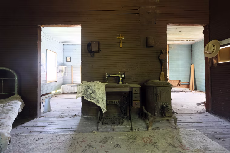 Image: An interior room of the childhood home of jazz singer Nina Simone in Tryon, N.C.