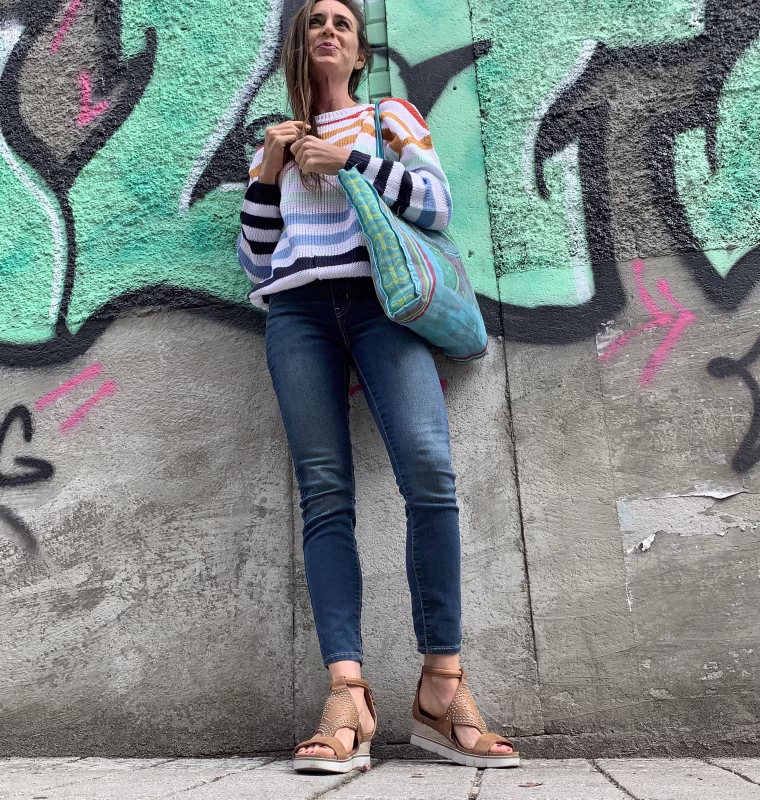 wearing my KIRUNDO sweater out while looking at street art