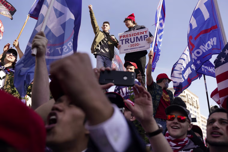 Image: Supporters of President Donald Trump