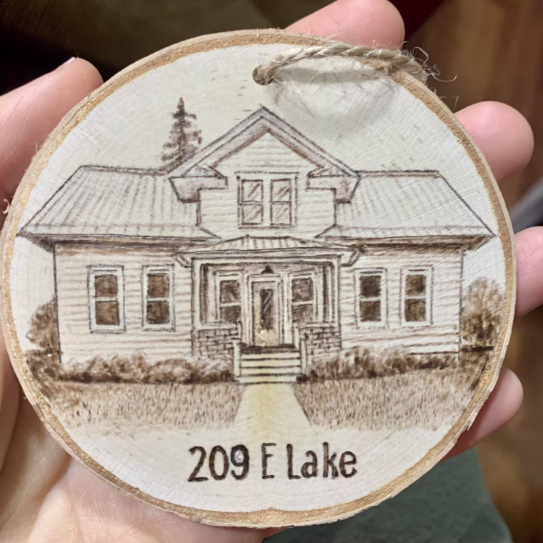 A close-up look at the ornament I ordered