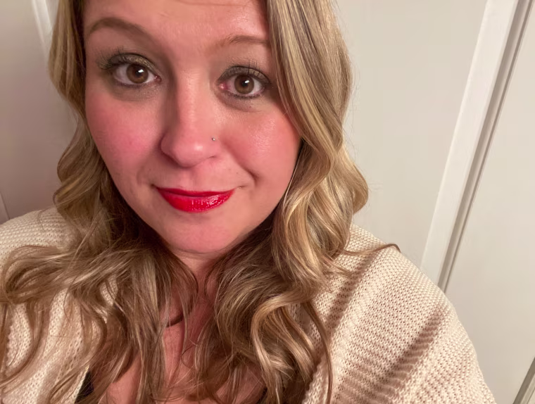 After several hours of date night eating and drinks, my Shine Loud was still in place.