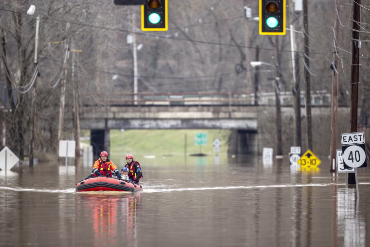 Image: Water rescue in Kentucky