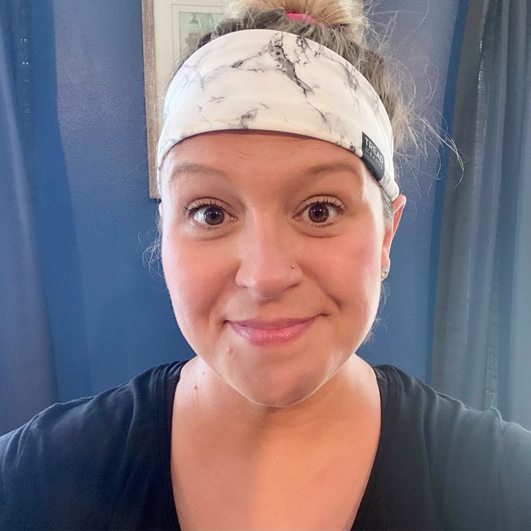 Image of Writer Terri Peters wearing the KVD Good Apple Foundation