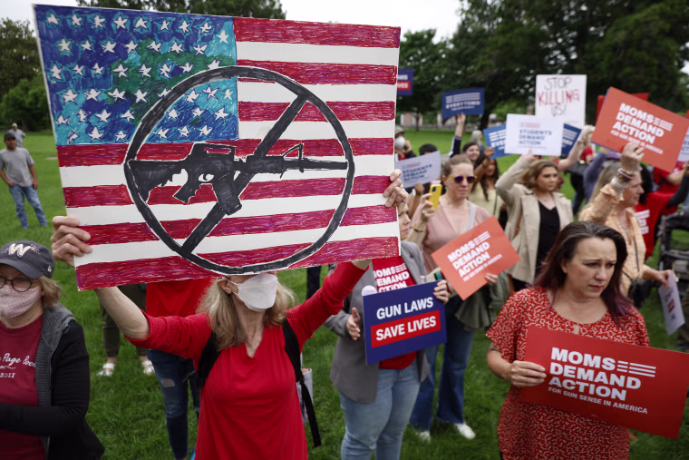 Image: Senators And Gun Control Advocates Call For Action On Gun Safety