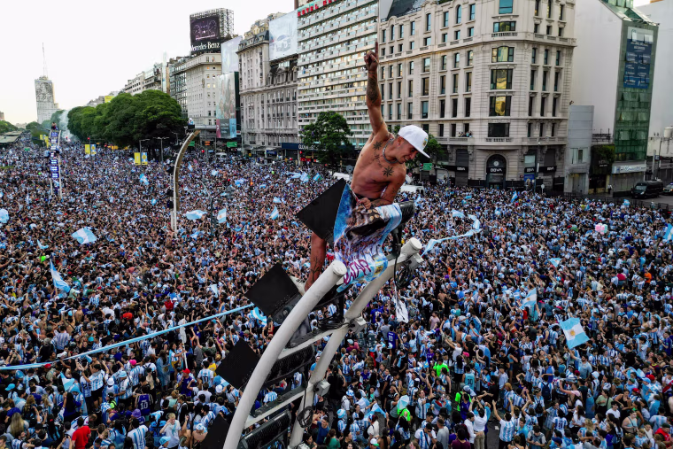 Image: BESTPIX - Fans Watch Argentina v Croatia in Buenos Aires - FIFA World Cup Qatar 2022