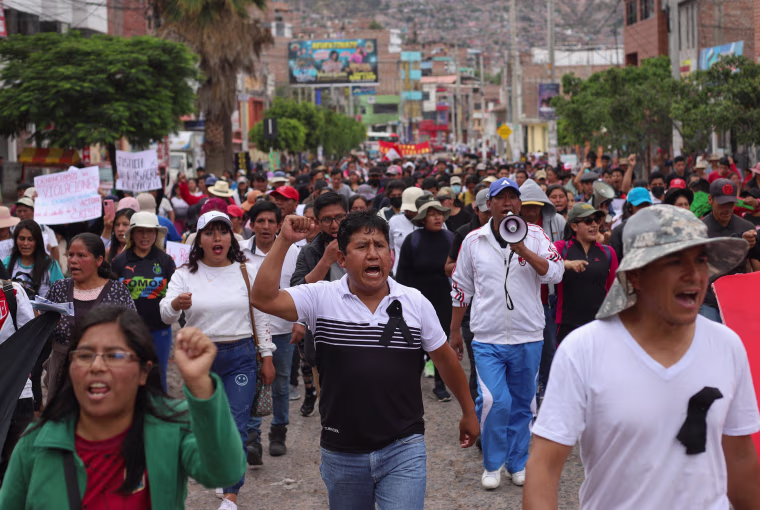 Image: PERU-POLITICS-PROTESTS-BURIALS