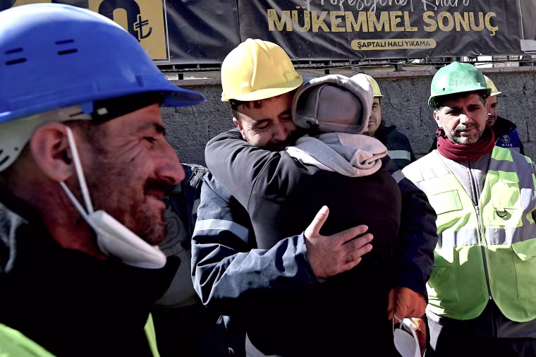 Teenager rescued from rubble in Turkey 10 days after quake