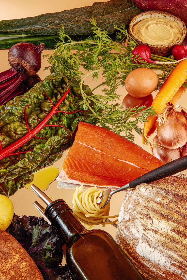 Choosing to follow a Mediterranean diet reduces a person’s likelihood of developing dementia by nearly one-quarter.