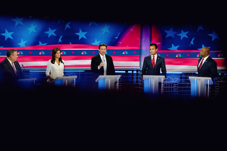 Image: Republican candidates on stage