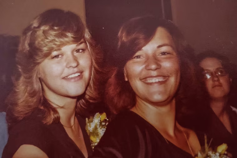 Sherri Rasmussen with her sister Connie.