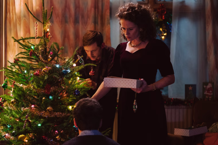 Jamie Bell and Claire Foy in a scene from "All of Us Strangers"