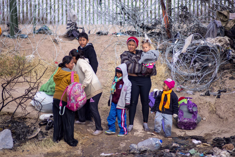 Migrant crisis continues at the border between the United States and Mexico