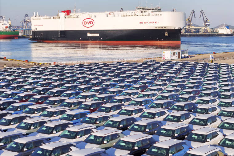 China: BYD Explorer No. 1 Car Carrier