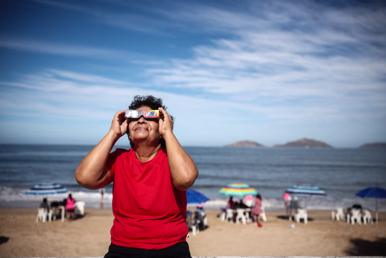 Total Solar Eclipse Stretches Across North America From Mexico To Canada