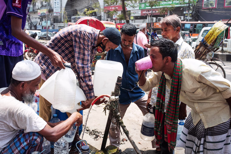 The Bangladesh Meteorological Department (BMD) has issued a warning that the ongoing heatwave is likely to continue for 72 hours starting Thursday morning.