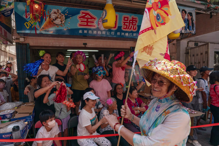 Cheung Chau Bun Festival is staged to mark the Eighth day of the Fourth Month, in the Chinese calendar, which coincides with the local celebration of Buddha's Birthday.