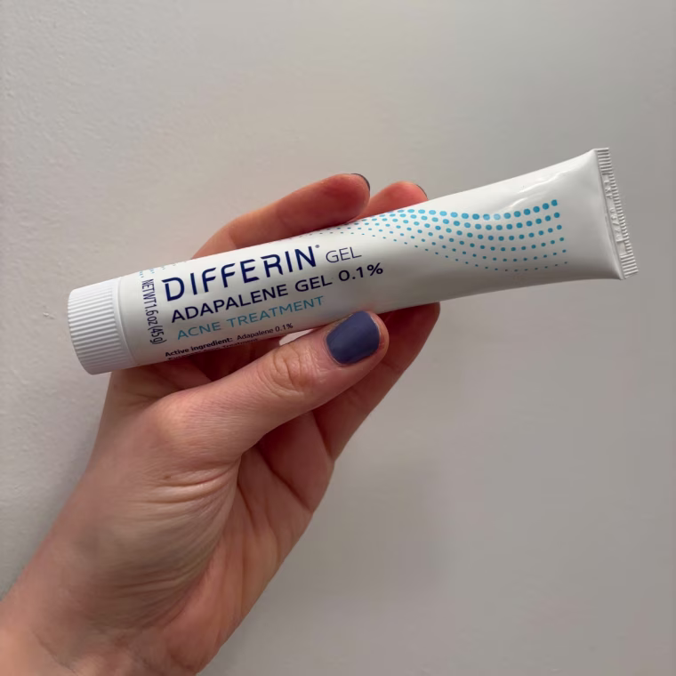 NBC Select associate updates editor Zoe Malin says her skin broke out less when using Differin consistently.