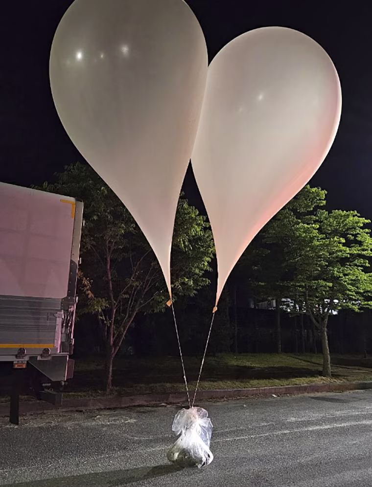 Balloons with trash presumably sent by North Korea in South Korea