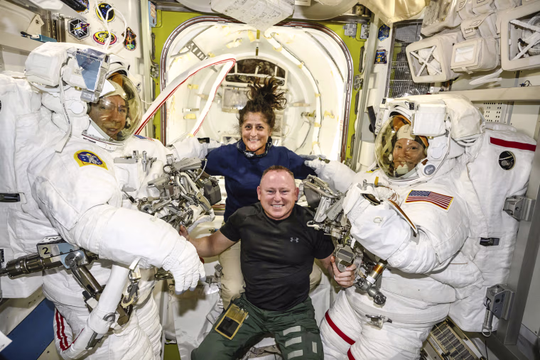Image: Boeing Crew Flight Test astronauts