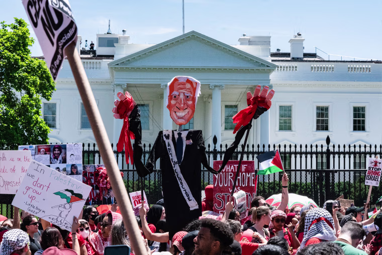 Pro-Palestinian demonstrators rally outside the White House in Washington, DC, on Saturday to protest against Israel's actions in Gaza.