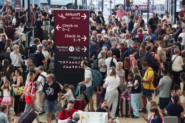 Mass IT Outage Affects Travel, Businesses And Individual Users Across The Globe