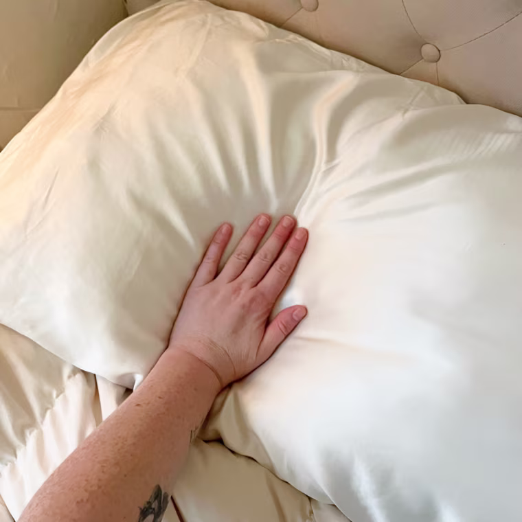 Editor Amanda Fama loves the Clementine Sleepwear Organic Silk Pillowcase in Pearl White.