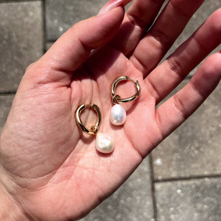 Astrid & Miyu serenity pearl charm hoops