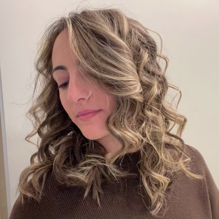 Commerce writer Danielle Murphy after using the Beachwaver S-Series Rotating Curling Iron.