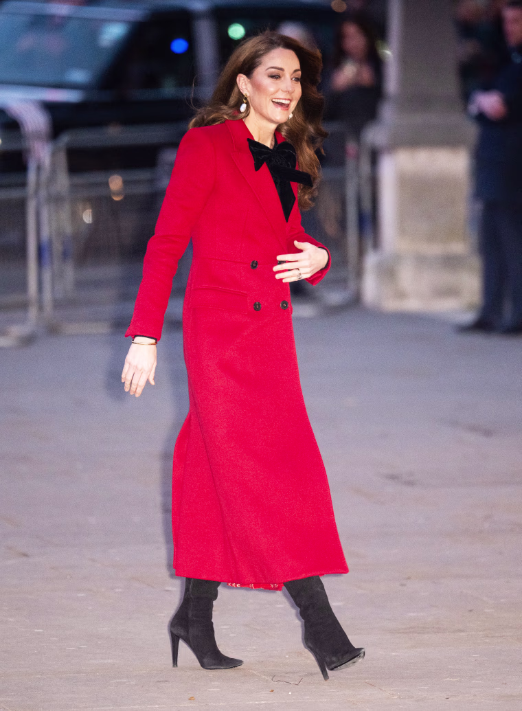 Members Of The Royal Family Attend The 'Together At Christmas' Carol Service kate middleton