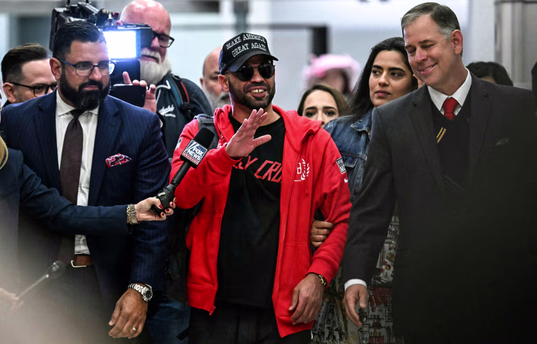 Image: Former Proud Boys leader Enrique Tarrio 