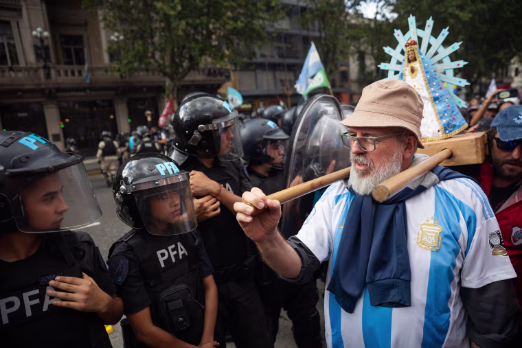 Pensioners Continue Their Protests Against President Javier Milei