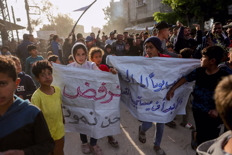 Hundreds of Palestinians chanted anti-Hamas slogans at a protest in northern Gaza on March 25, calling for an end to the war with Israel, witnesses said.