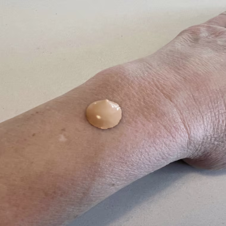 Laura Mercier Tinted Moisturizer Natural Dewy SPF 30
