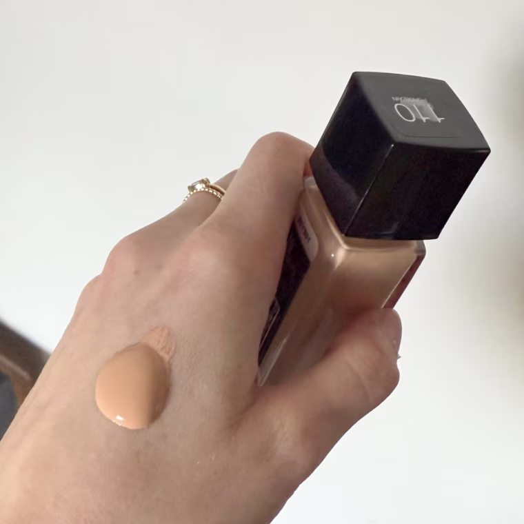 Maybelline Fit Me Dewy + Smooth Liquid Foundation in 110 porcelain.