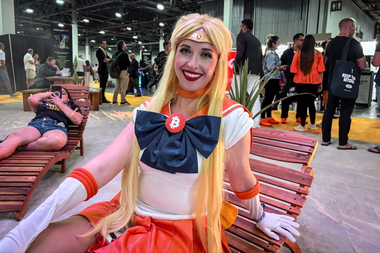 Bitcoin investor Audrey Geiger at the Bitcoin 2025 conference, dressed in costume.