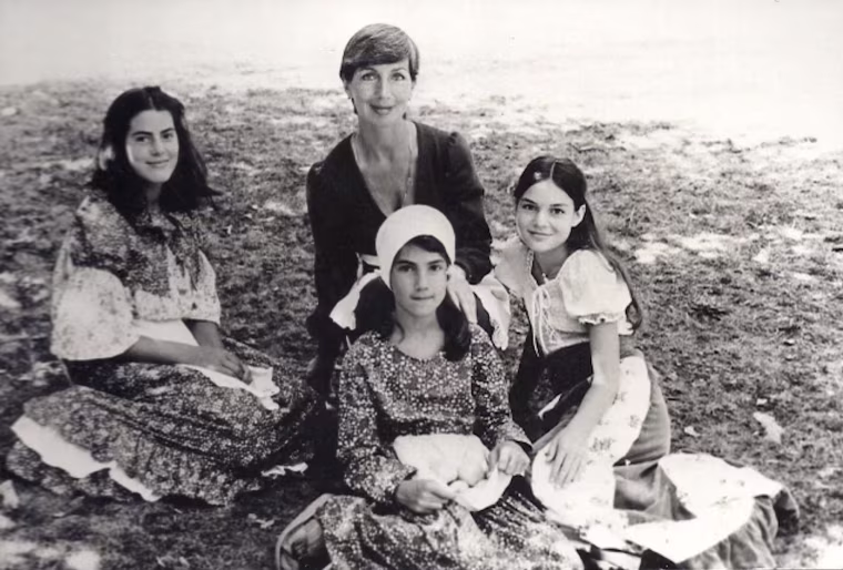 Nancy Snow with her daughters