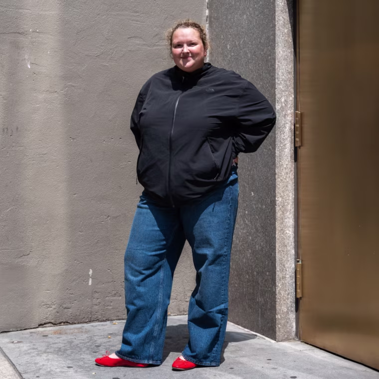 Social media editorial assistant Annie Shigo wears the Old Navy Mid-Rise Slouchy Wide-Leg Jeans in size 18.